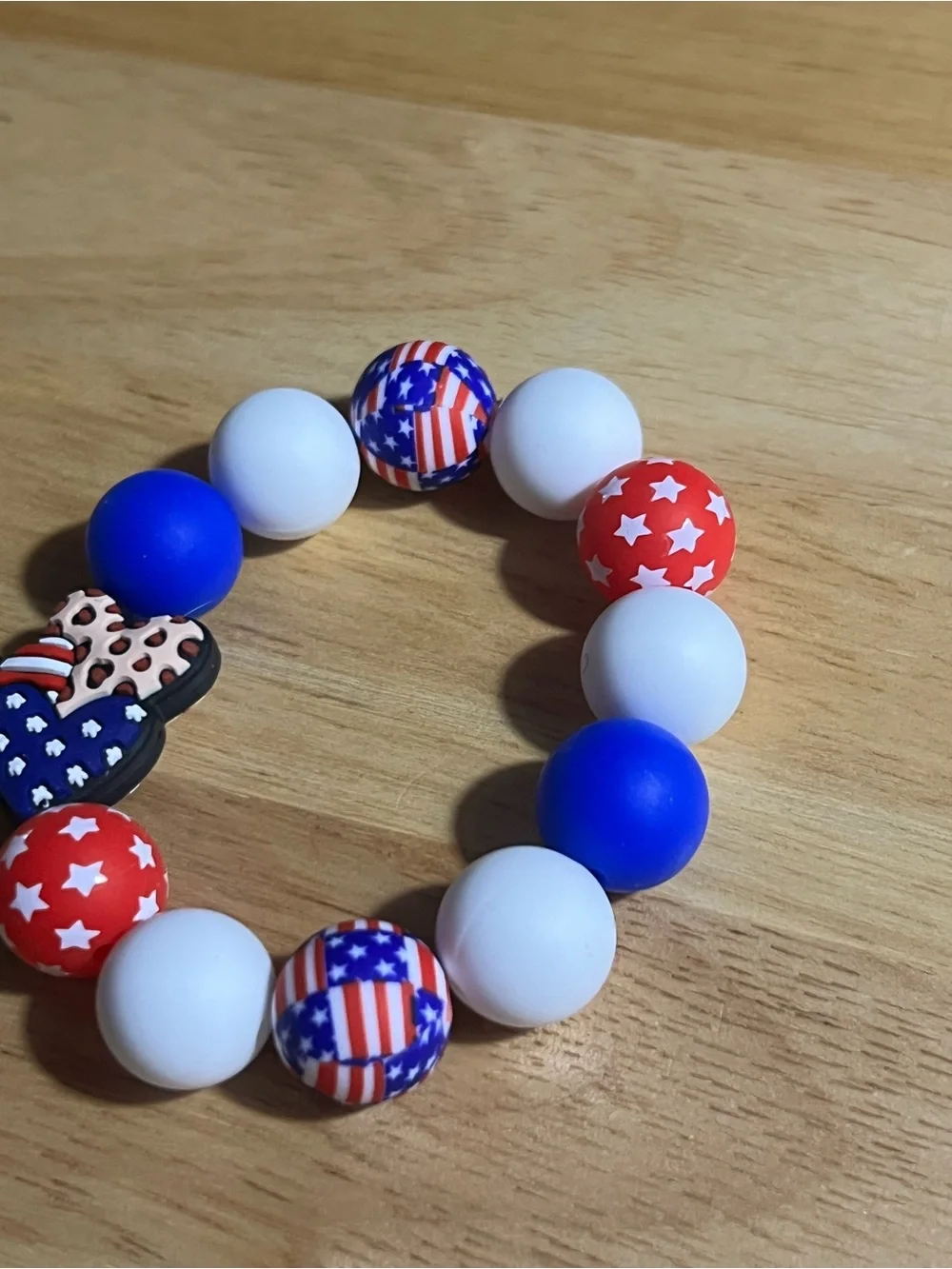 Patriotic Red White and Blue Beaded Kids Bracelet - Unbranded B201